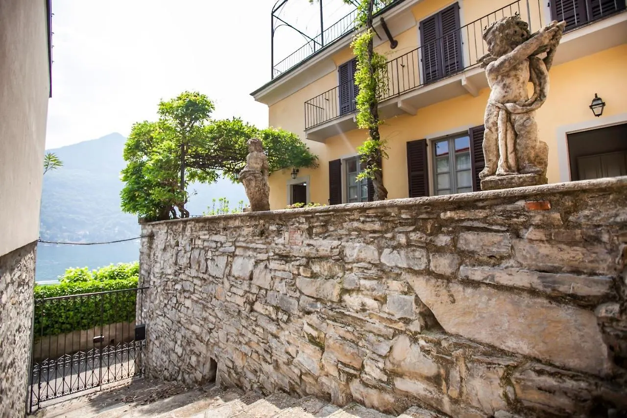 Villa Fioravante Moltrasio 0*,