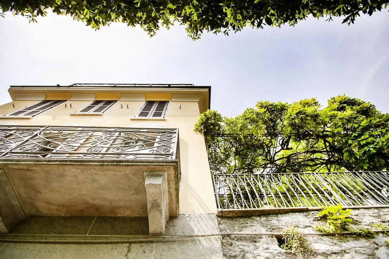 Villa Fioravante Moltrasio 0*,